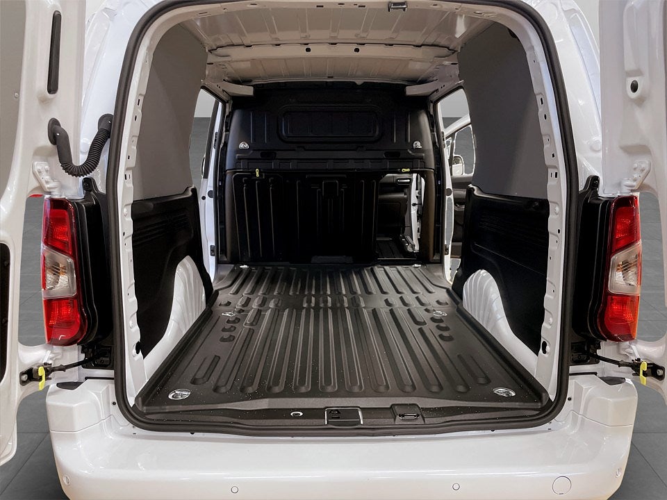 Bild på Opel Combo Elite Diesel 130hk Aut L2 - OMGÅENDE LEVERANS!