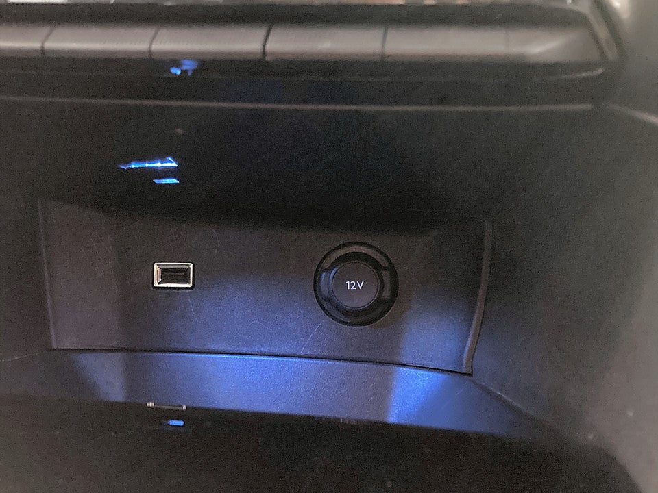 Bild på Peugeot 3008 Allure 1.2 PT 130hk Aut P-SENSORER