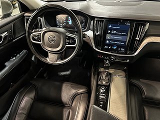 Volvo V60 T6 AWD Inscription Pvärm Pano 360° VoC GPS HuD SoV
