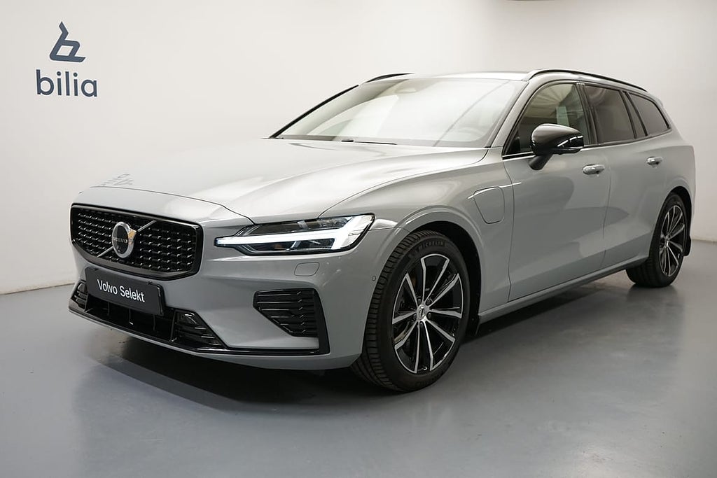 Volvo V60 T6 Plus Dark Nordic Edition, HarmanKardon Premi...