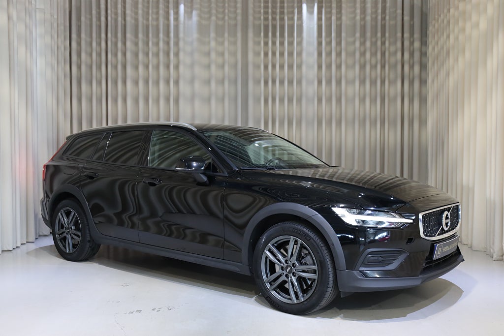 Volvo V60 Cross Country D4 AWD 190HK Momentum MOMS