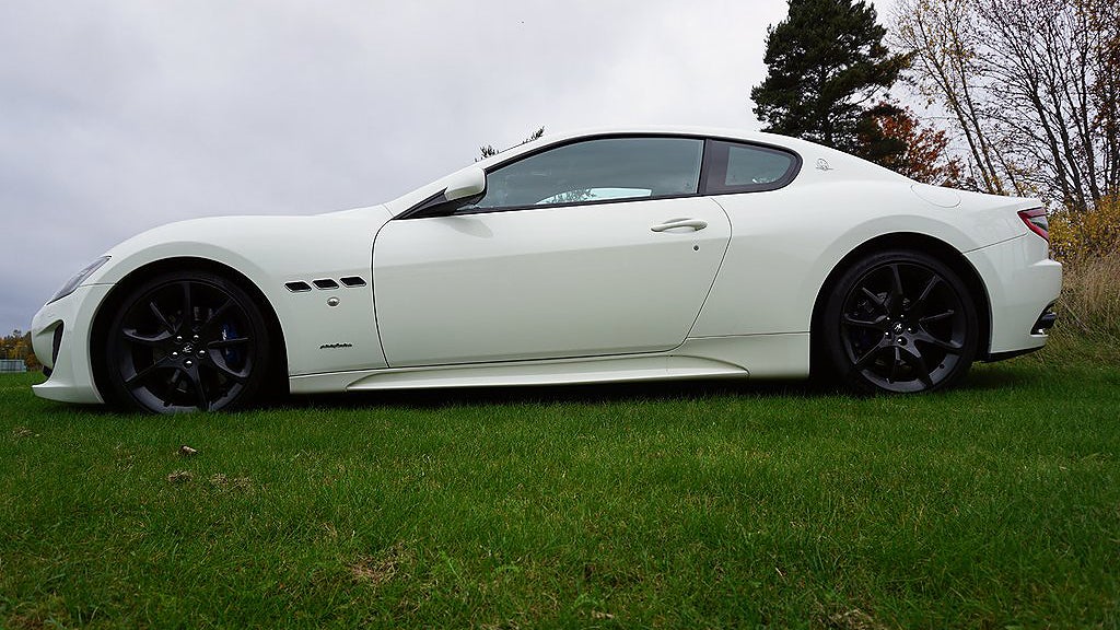 Maserati GranTurismo Sport har en V8-motor på 460 hästkrafter och 520 Nm. 