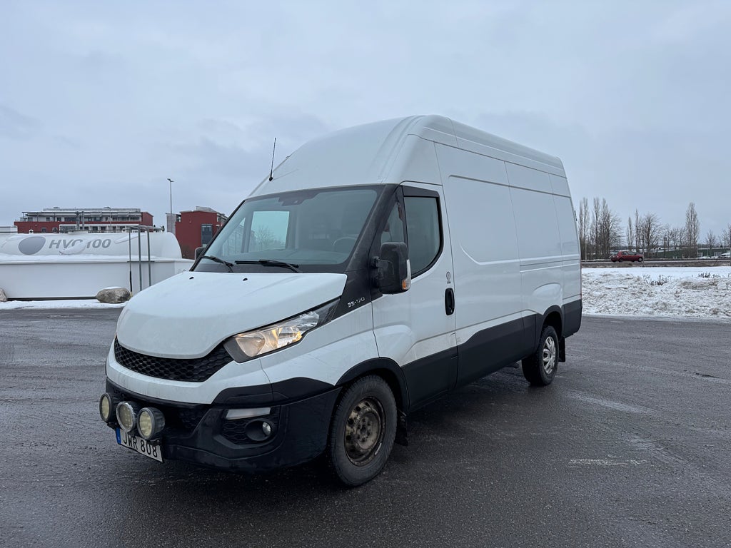 Iveco Daily 35-170 3.0 JTD 170hk L3H2 / 12m³ Skåp | 1 brukare