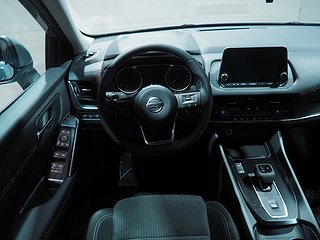 SUV Nissan Qashqai 13 av 24