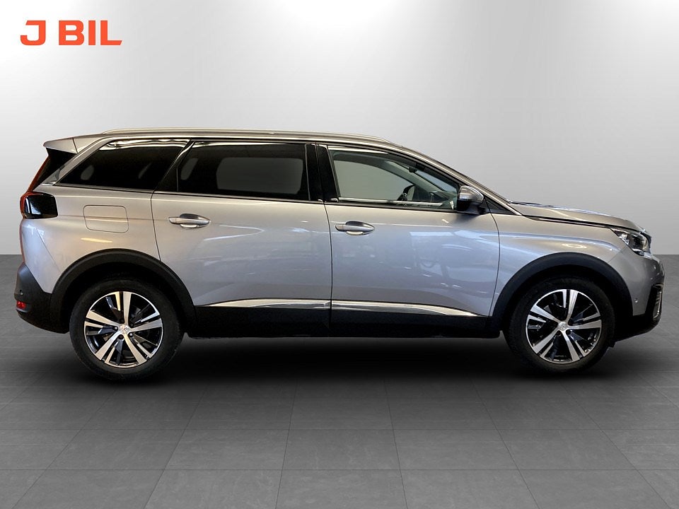 Bild på Peugeot 5008 Allure 1.2 PT 130hk Aut - 7-SITS, B-KAMERA