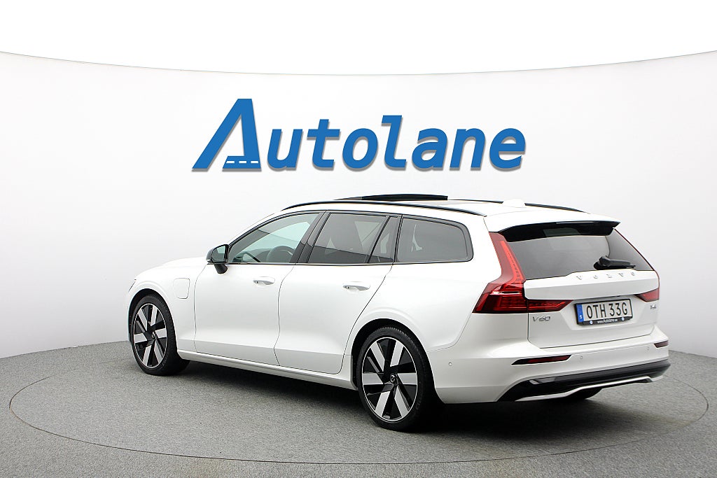 Volvo V60 T6 Plug-In Hybrid AWD Ultra Dark Pano, H/K, HUD, 360°