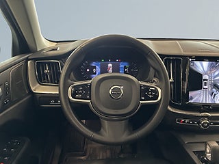 Volvo XC60 Recharge T6 AWD Geartronic PlusDark Edition 360Kam/Drag – bild 9