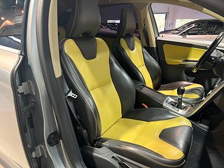SUV Volvo XC60 9 av 20