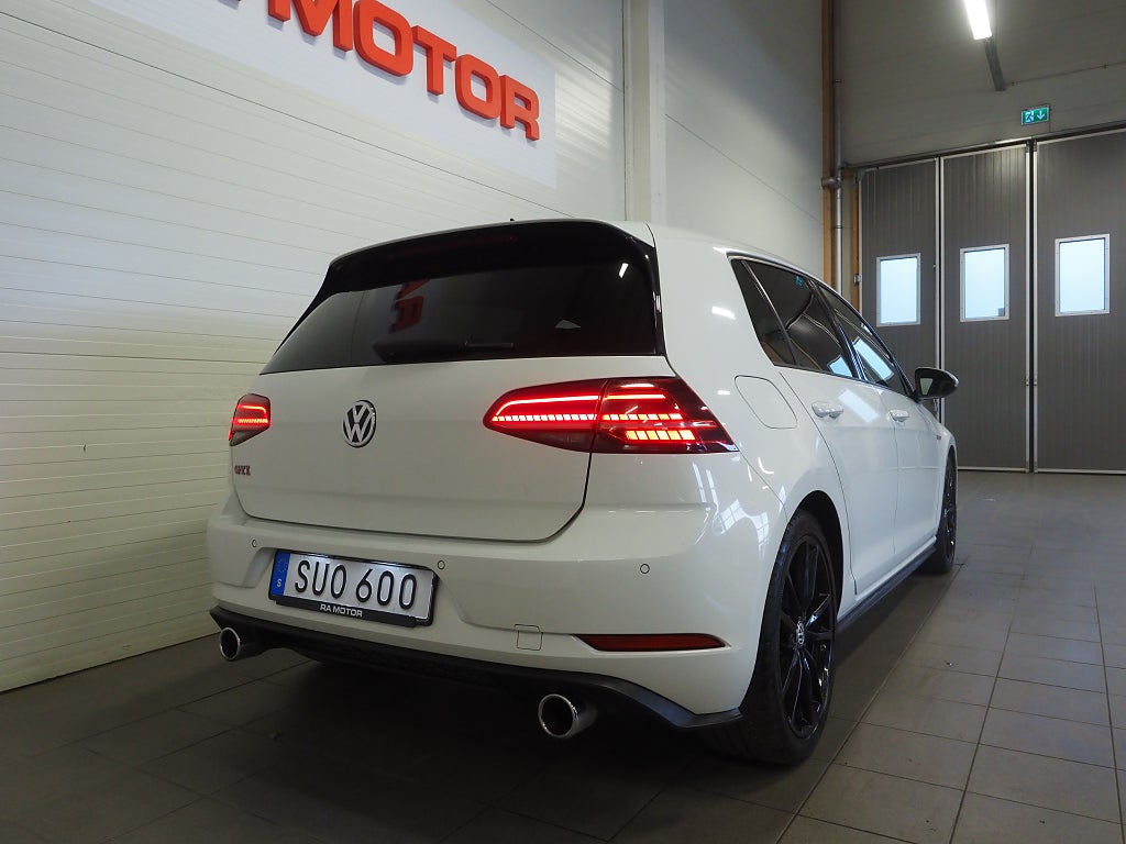 Volkswagen Golf GTI 2.0 TSI 245hk Performamce |Cockpit|Backkamera|M&K| 2018