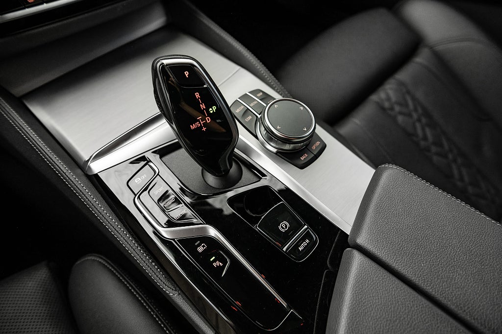 BMW 530e 2023 - miniatyr 13