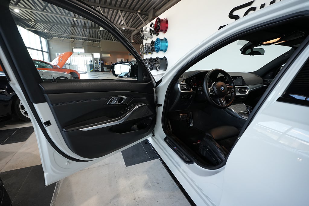 BMW 330i 2019 - miniatyr 7
