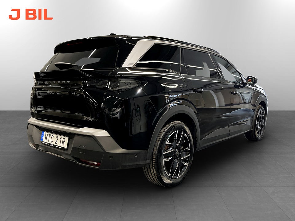 Bild på Peugeot 5008 GT Ultimate Hybrid 145hk Aut 7-SITS ELSTOL B-KAMERA