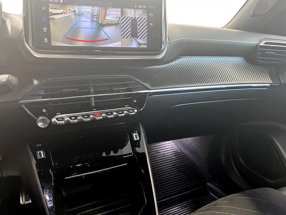 Bild på Peugeot 2008 GT Hybrid 145hk Aut ELSTOL B-KAMERA CARPLAY