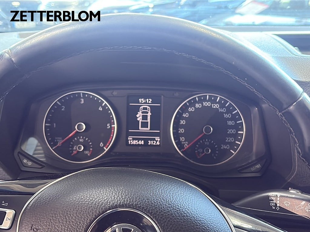 Transportbil - Skåp Volkswagen Amarok 11 av 18