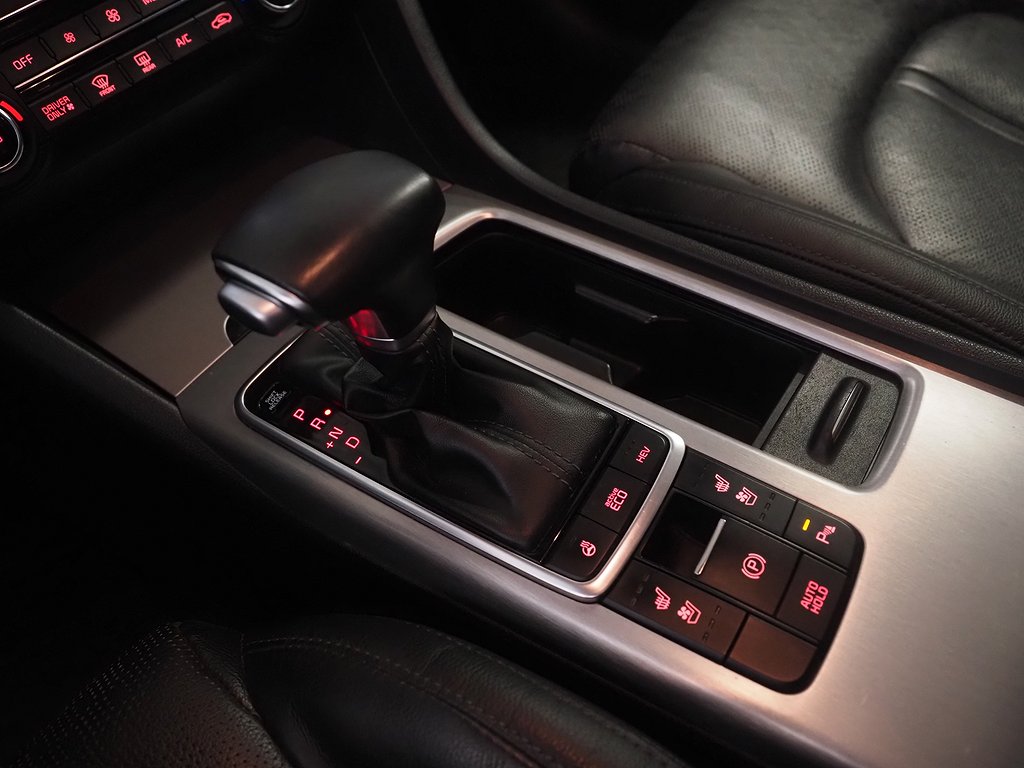 Kia Optima Sport Wagon Plug-in Hybrid Skinn H/K B-Kamera 2018
