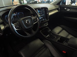 SUV Volvo XC40 16 av 23