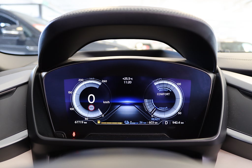 BMW i8 Roadster Laser Light HuD 360° Navi