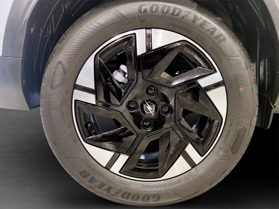 Bild på Opel Frontera GS Hybrid 145hk Aut B-KAMERA NAVI