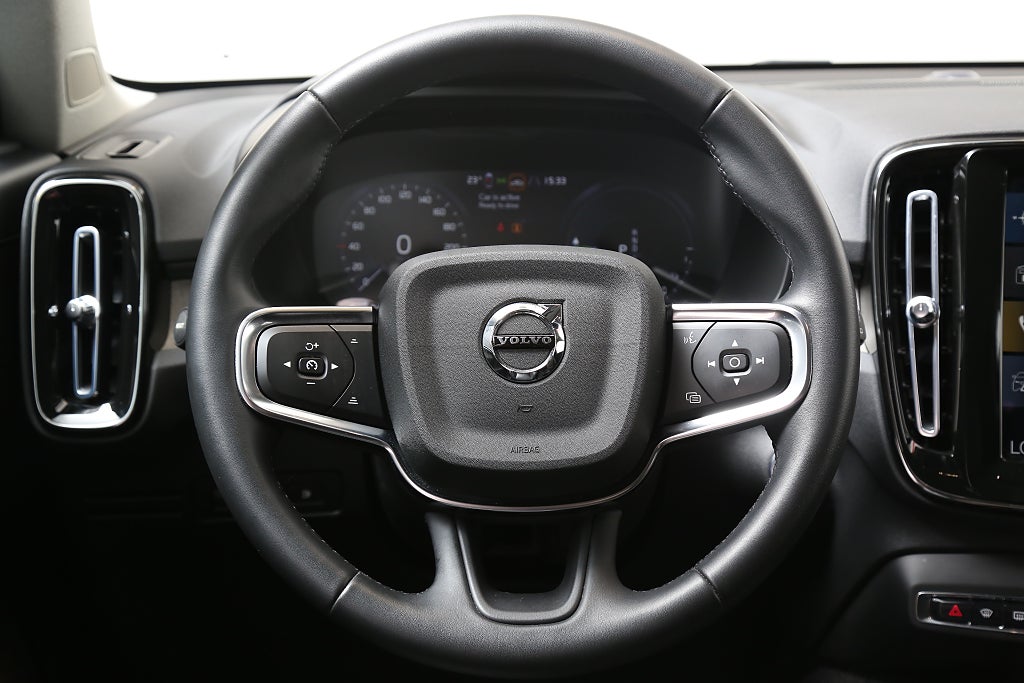 Volvo XC40 Recharge T4 Plug-in Inscription H/K Orrefors Drag Moms 2022