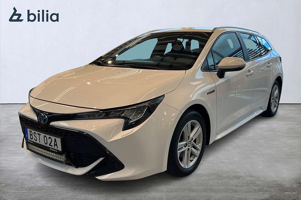 Toyota Corolla 1,8 Active Garanti Tom. 2030
