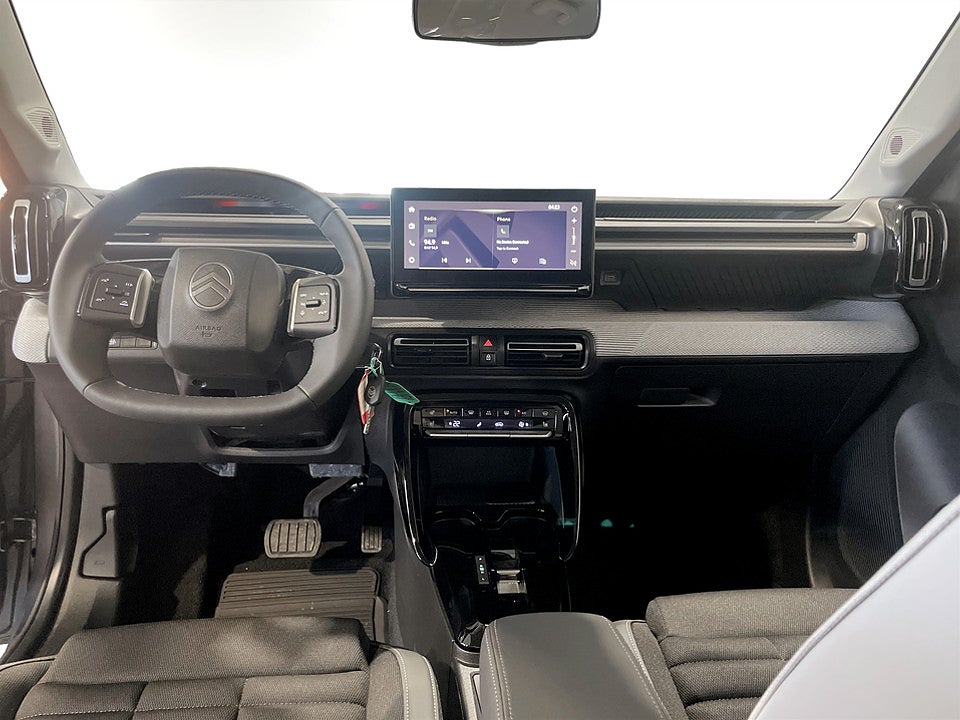 Bild på Citroën C3 Aircross Plus Hybrid 145hk - DEMO