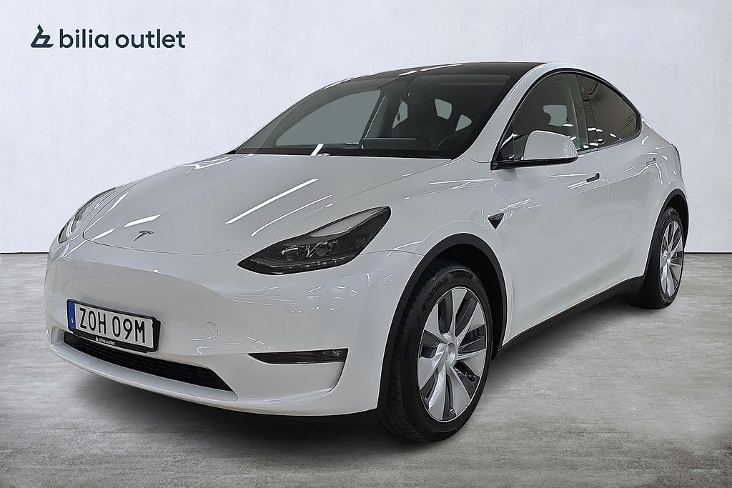 Tesla Model Y Long Range AWD Dragkrok Panorama Skinn Moms