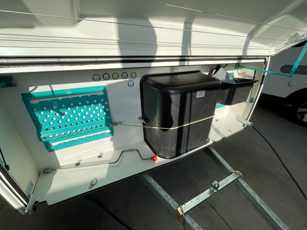 Adria Aviva 522 PK /Barnkammare / 7 bäddar / Solcell / Tält/ - Adria