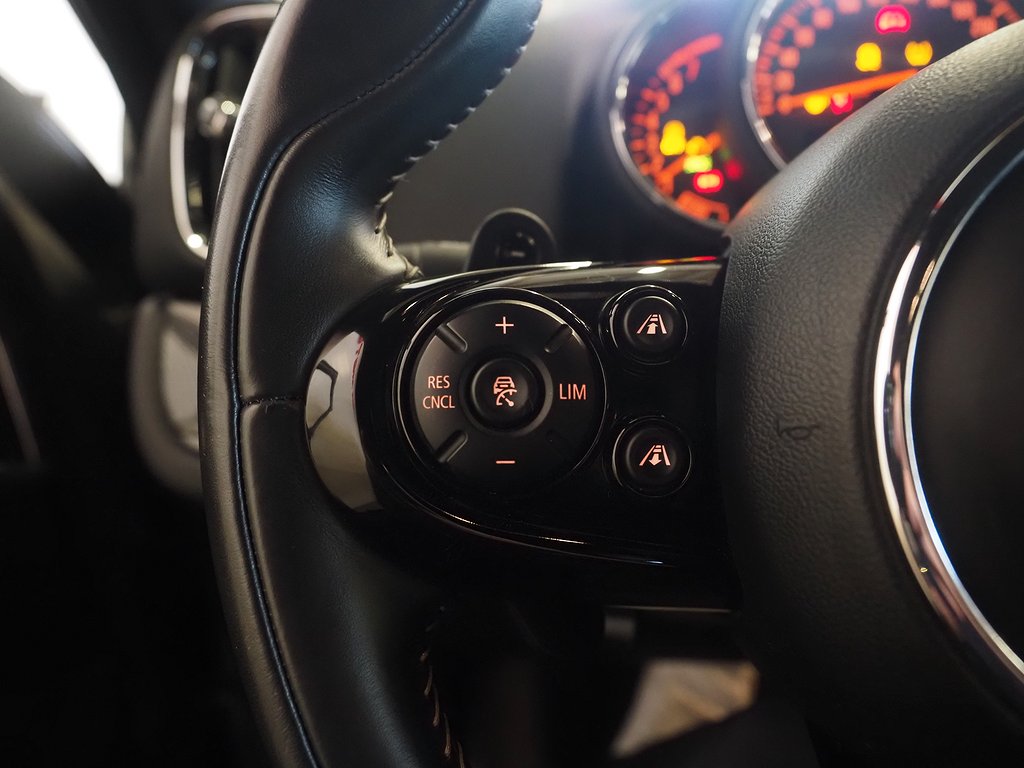 MINI Countryman Cooper S 192hk Maximize HUD Kamera Nav ACC 2019