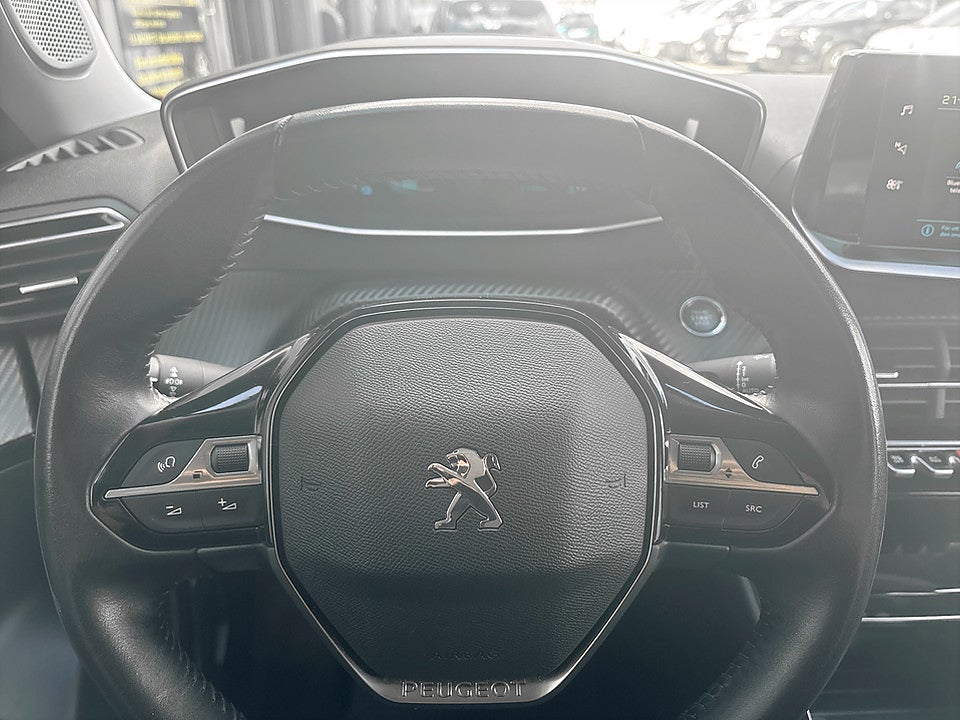 Bild på Peugeot E-2008 Allure 50kWh 136hk Aut B-KAMERA CARPLAY