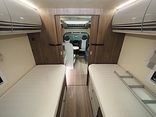 Husbil-halvintegrerad Ci Magis 82 XT 12 av 21