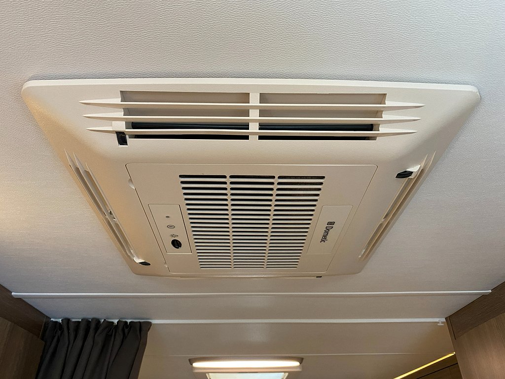 Kabe Royal 780 ETDL KS  / Mover / AC / Ugn / 3.339kr/mån - Kabe
