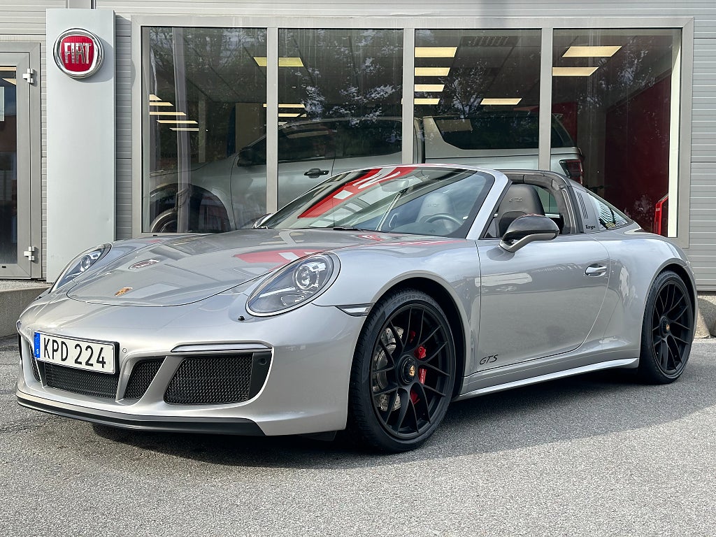 Porsche 911 Targa 4 GTS 991.2 450hk| Chrono | BOSE | Sv såld