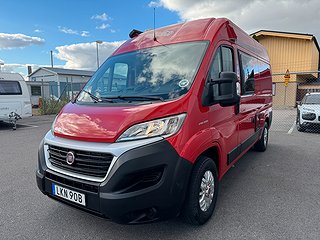 Husbil-halvintegrerad Pössl Roadcar R540 16 av 18