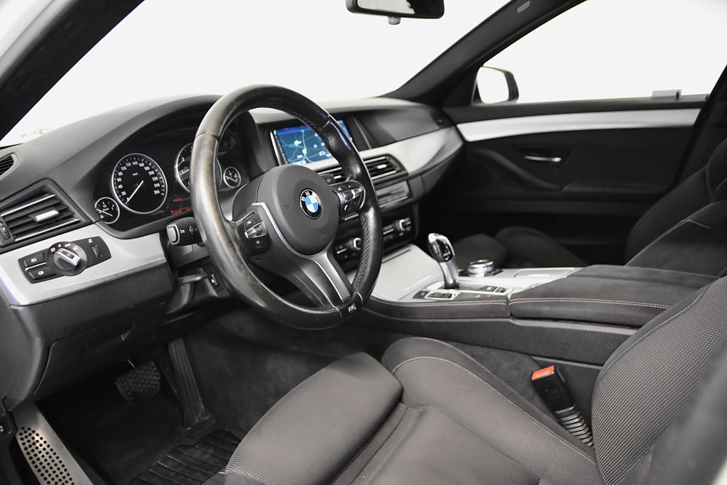 BMW 520d 2017 - miniatyr 11