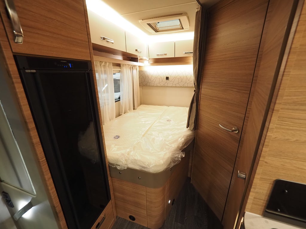 Weinsberg CaraSuite 650 MF AUT | 3500kg | Loungepaket