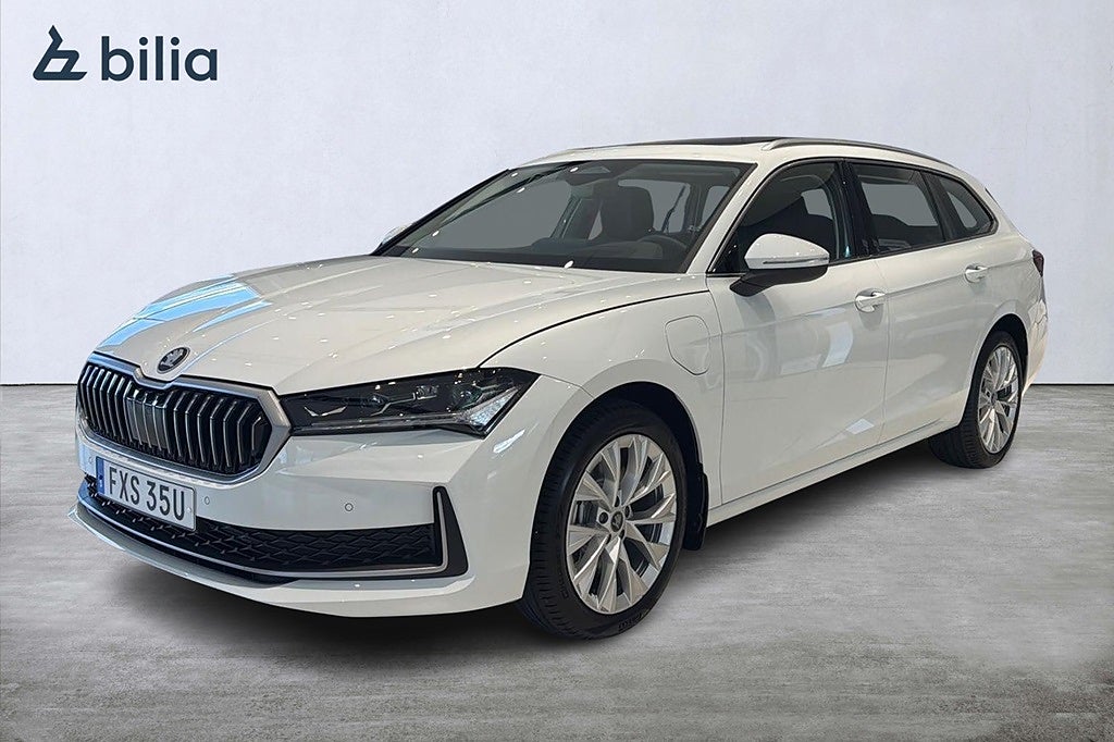 Skoda Superb SELECTION 1,5TSI IV Pano,Drag 204HK