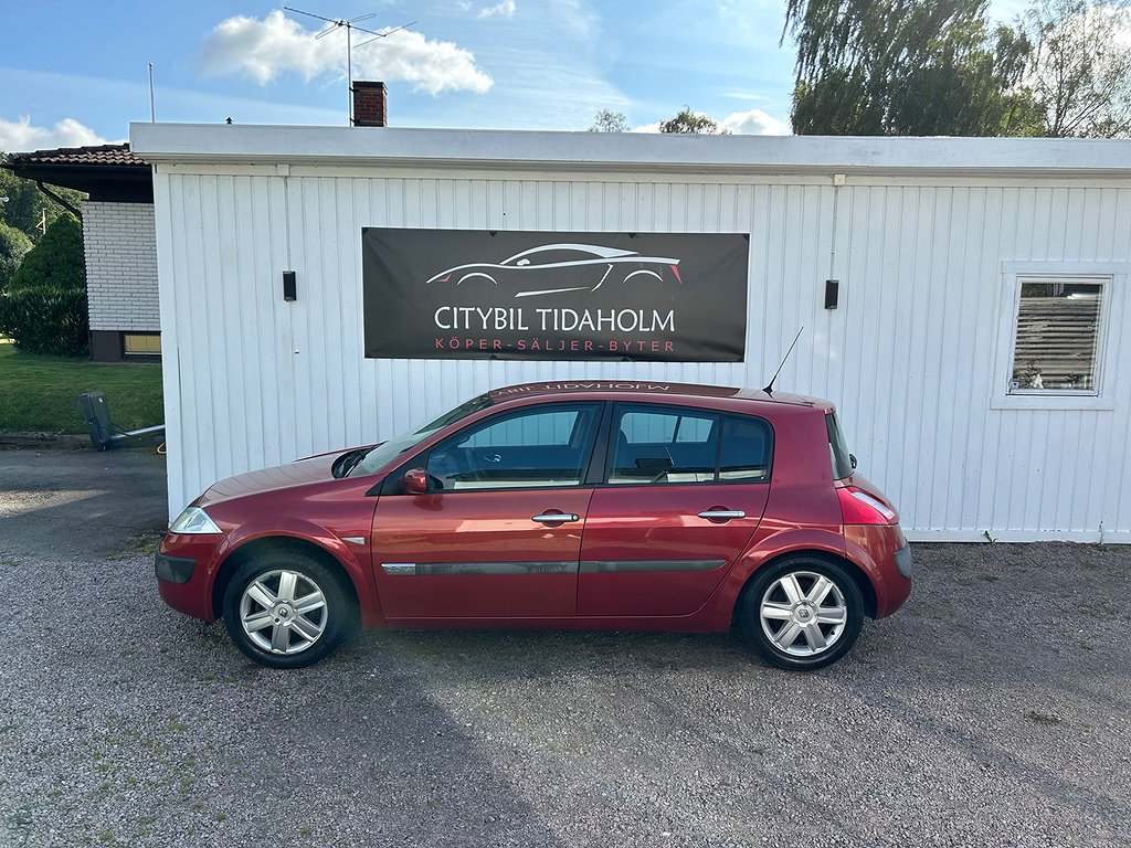 Renault Mégane 5-dörrar 1.6 Euro 4