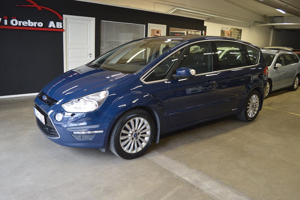 Ford S-Max 2.0 TDCi (140hk) Powershift Business / Panoramatak / Nyservad