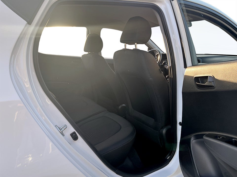 Bild på Hyundai i10 Comfort 1.0 blue 67hk - RATTVÄRME