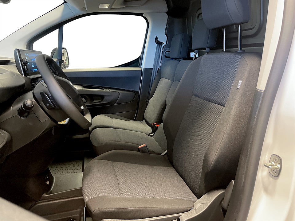 Bild på Peugeot Partner BlueHDi 100hk L2