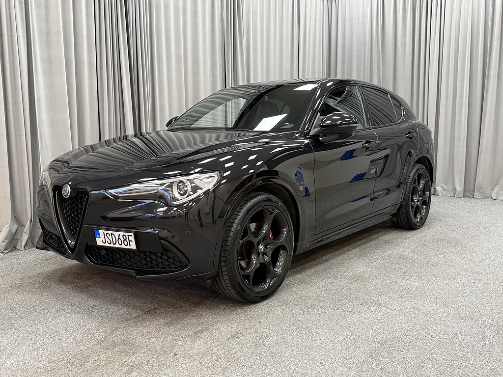 Alfa Romeo Stelvio 2.0 Turbo 16V 280HK Veloce Q4 Harman Kardon/Nyservad