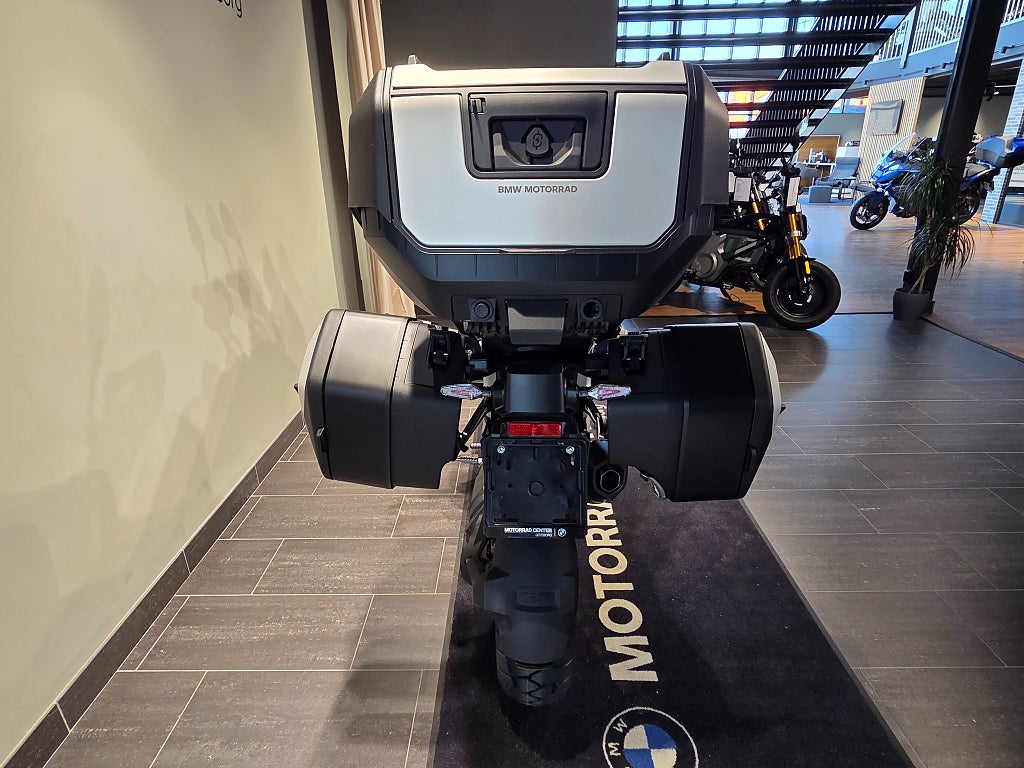 BMW R1300GS/Räntekampanj 3,45%/Touring pack/Väskor/Omgående leverans