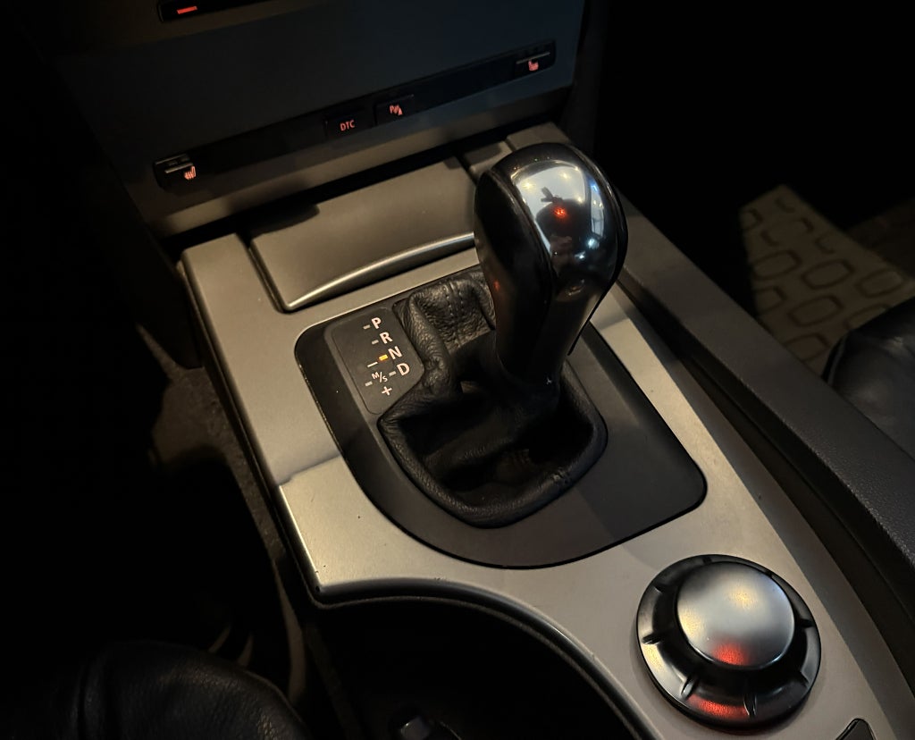 BMW 530i Sedan 258HK AUTOMAT 2-ÄGARE LÅGMIL SKINN HEAD-UP