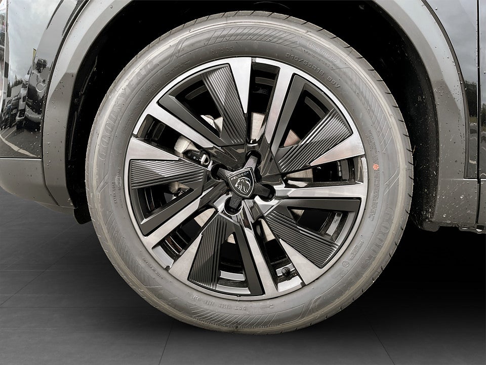 Bild på Peugeot 2008 2008 GT Hybrid 145hk Aut - DEMO