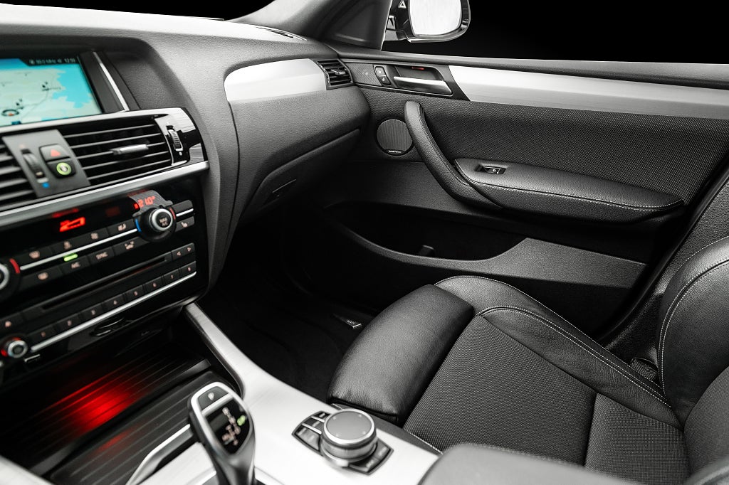 BMW X4 2017 - miniatyr 14