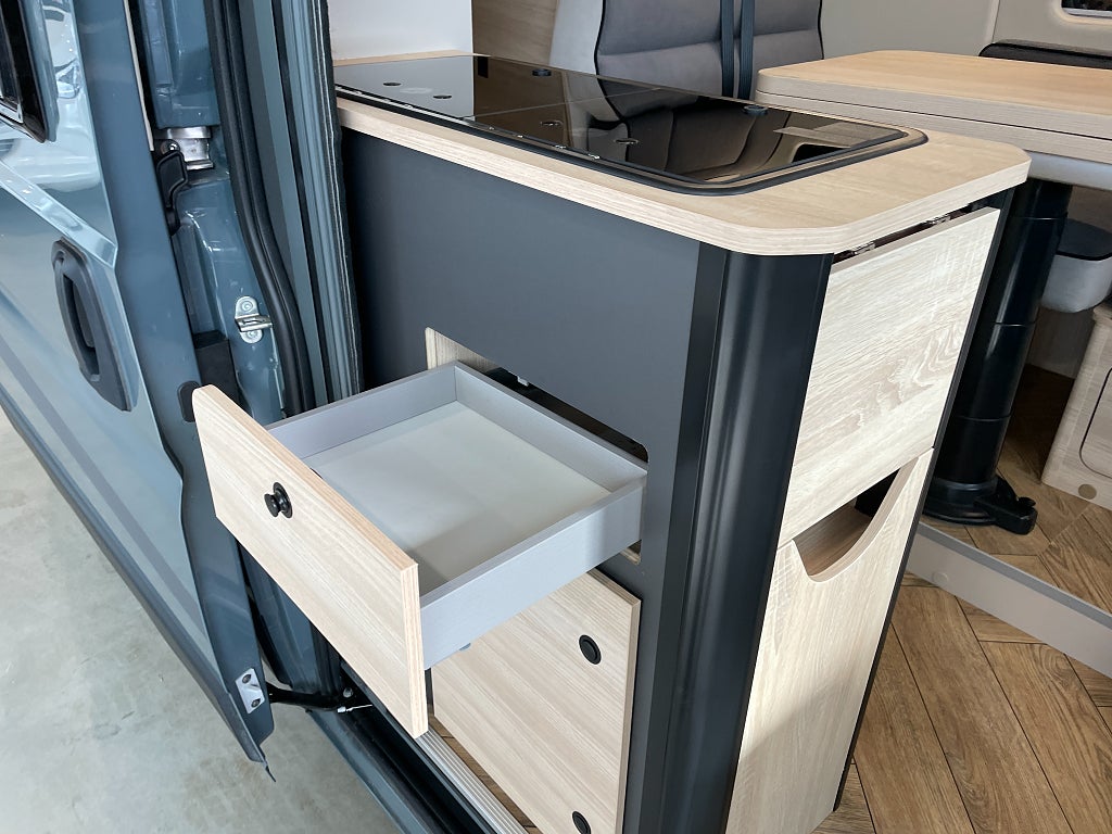 CHALLENGER F&S Edition / Solcell / Webasto / Litium / 5 bältad / Pop-Up - CHALLENGER