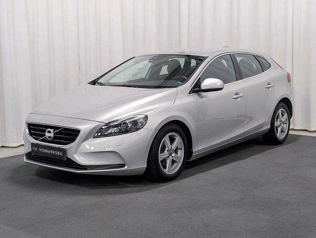 Volvo V40 D2|Värmare|Farthållare|