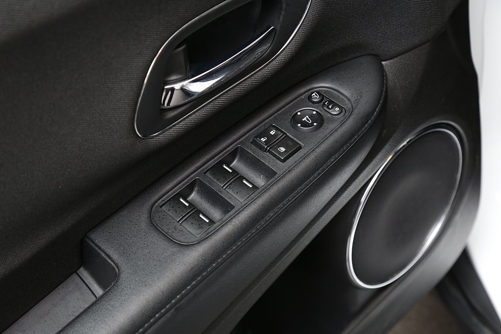 Honda HR-V 1,5 i-VTEC 131hk Elegance Aut Navi