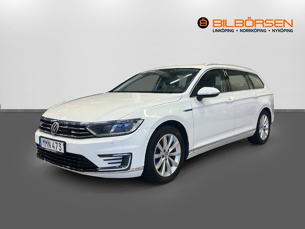 Volkswagen Passat GTE 1.4 TSI (Drag, B-Kam, Carplay)