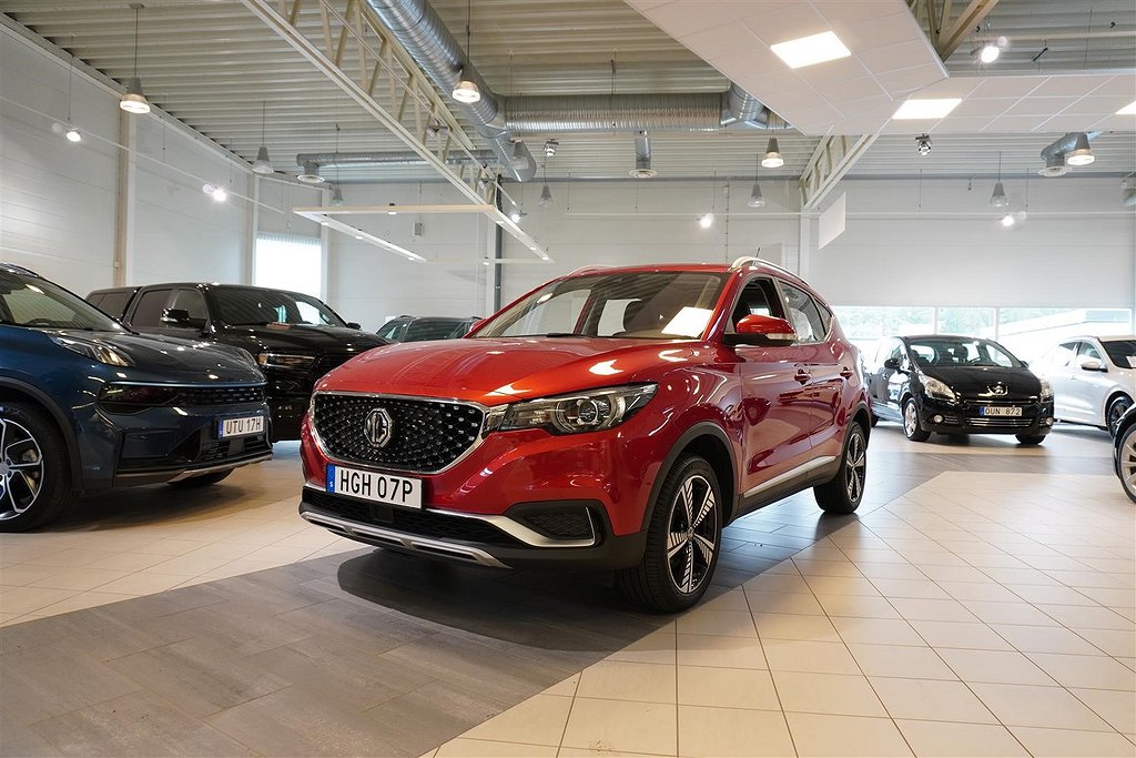 MG ZS EV Luxury 45kWh Diamond Red